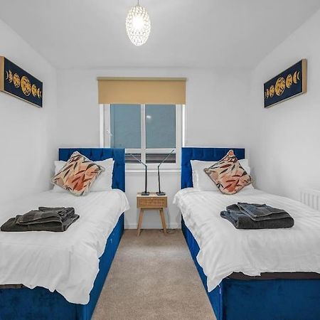 2 Bedroom Apartment On South Beach Road, Еър Екстериор снимка