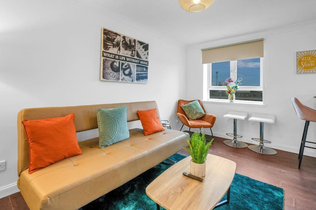 2 Bedroom Apartment On South Beach Road, Еър Екстериор снимка
